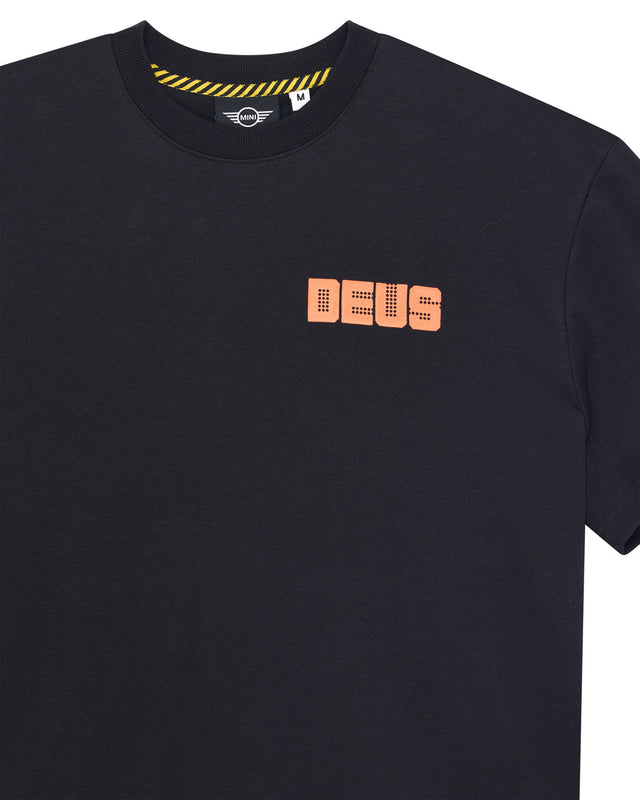 GRAND PRIX TEE - BLACK