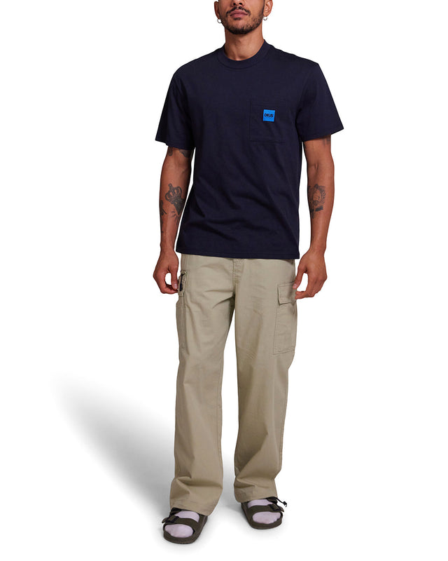 TAKE OFF POCKET TEE - BLACK