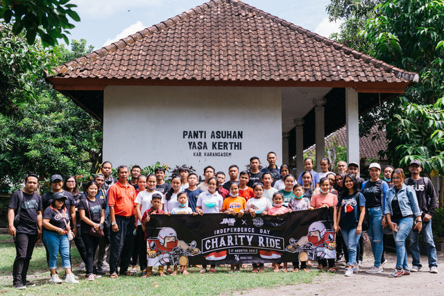 Menyampaikan Pesan Kebahagiaan – Panti Asuhan Yasa Kerti, Karangasem, Bali.