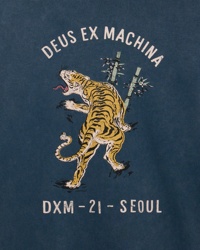 ROAR LS TEE - NAVY