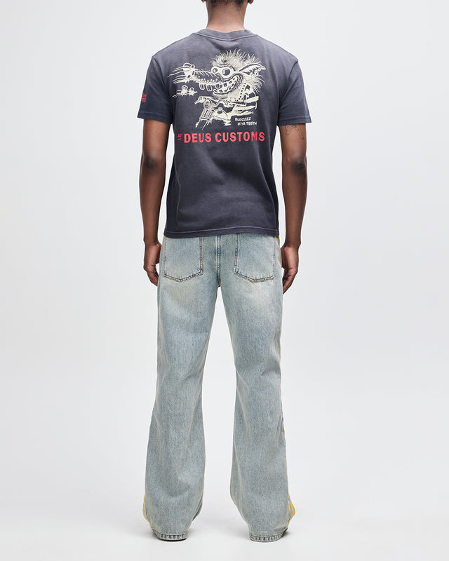 BUGZZZ TEE - BLACK BEAUTY