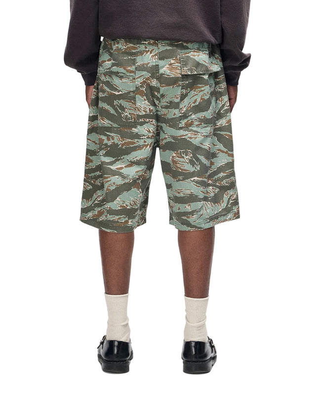 UNFORSEEN SHORT - GROUND COVER GREEN