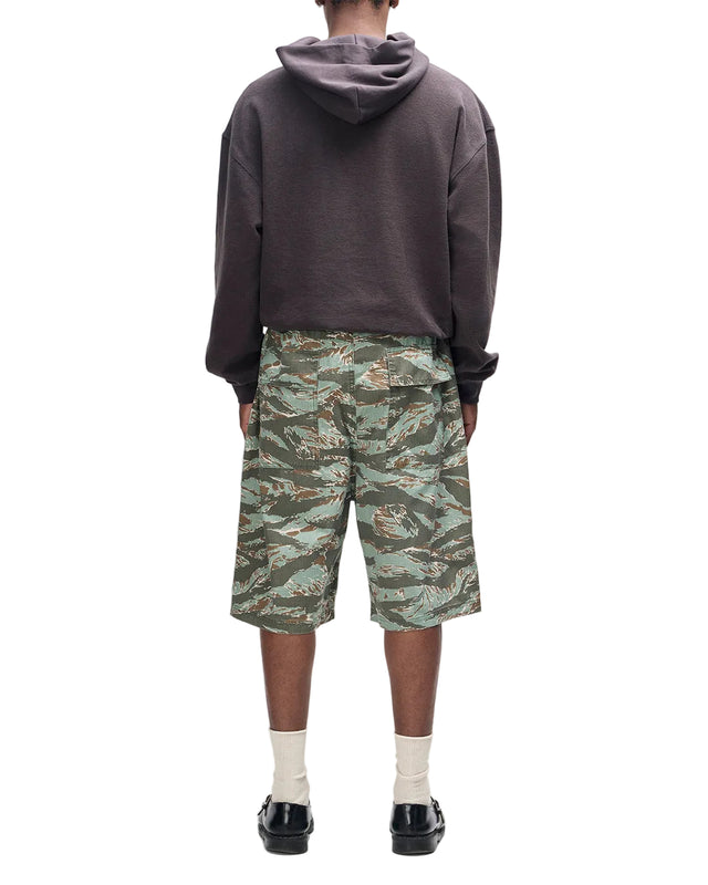 UNFORSEEN SHORT - GROUND COVER GREEN