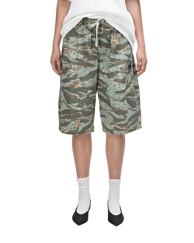 UNFORSEEN SHORT - GROUND COVER GREEN