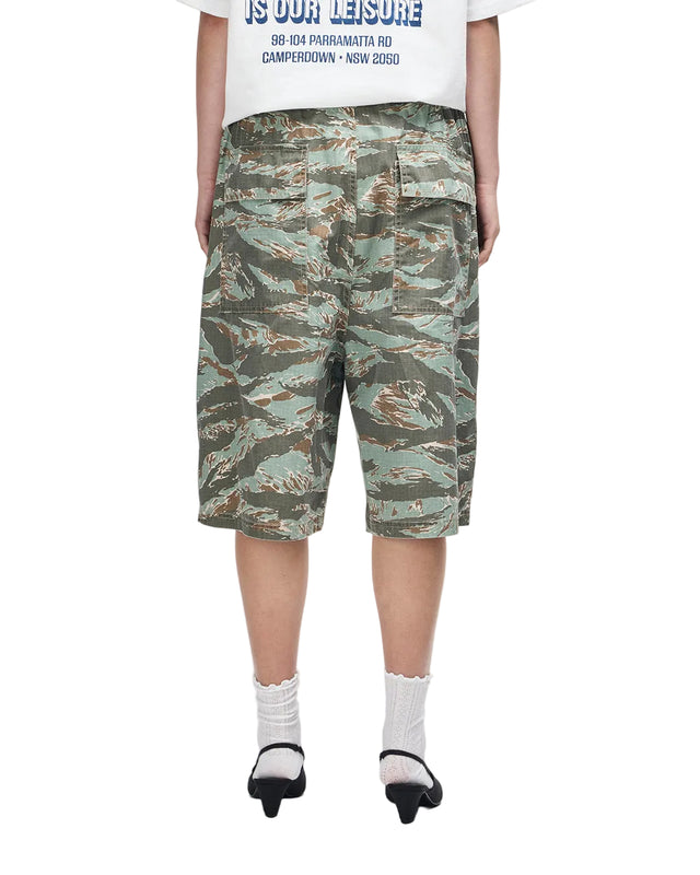 UNFORSEEN SHORT - GROUND COVER GREEN