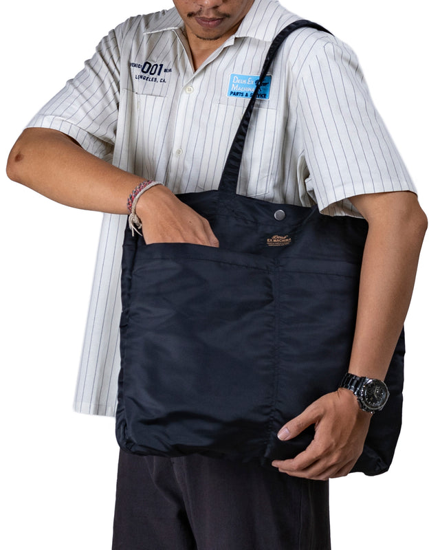 MUNIFICENCE TOTE - BLACK