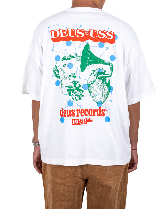 DEUS X USS TEE 25 - WHITE